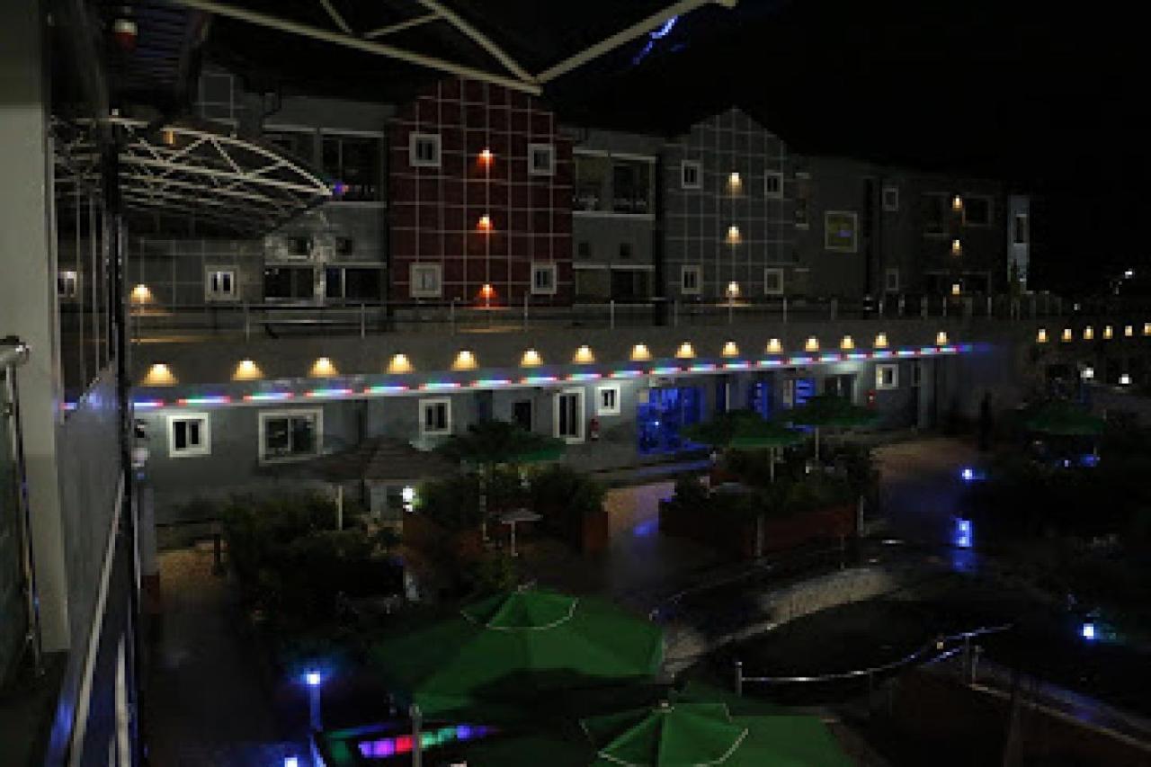 Room In Lodge - All Seasons Hotel-Owerri Exterior photo